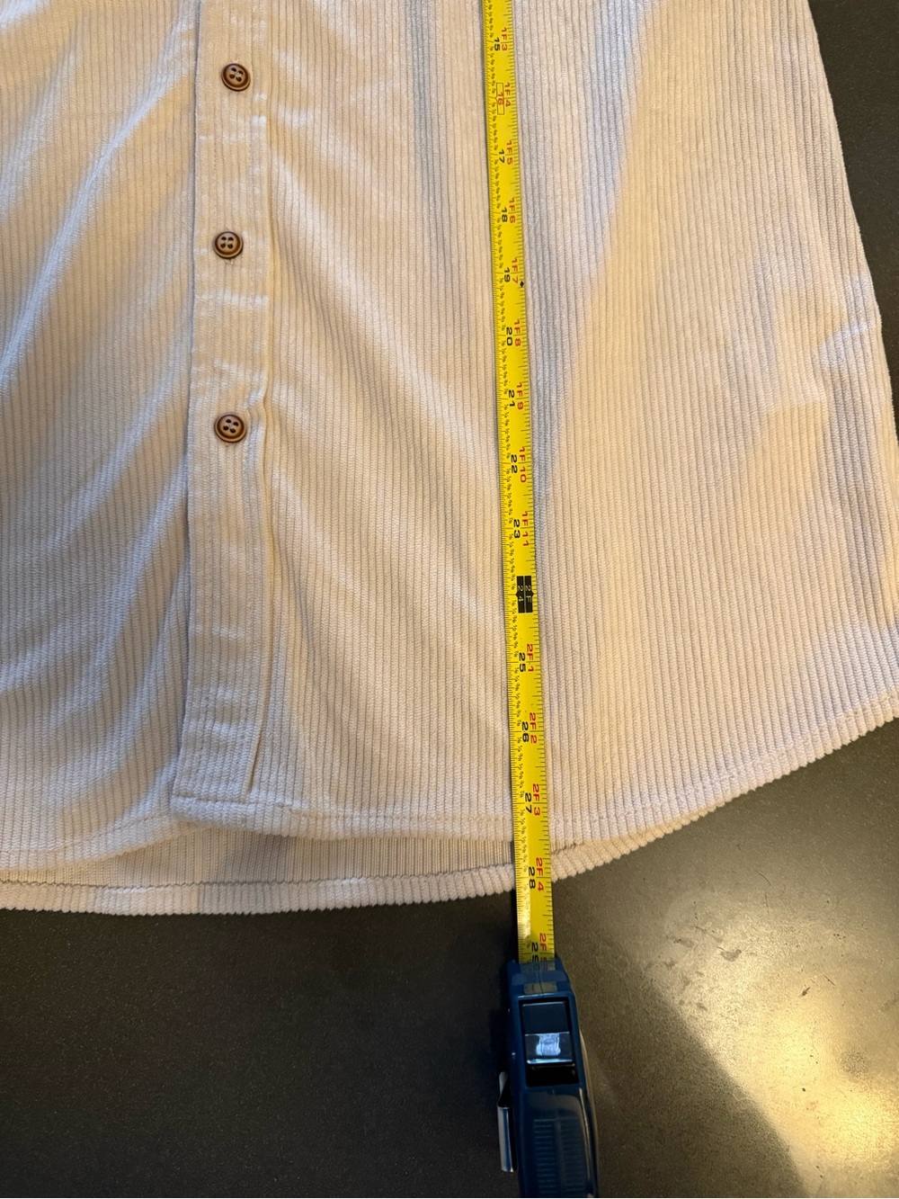 New Hoooyi Men's Short-Sleeve corduroy Button-Up Shirt in Light Beige - Picture 3 of 5